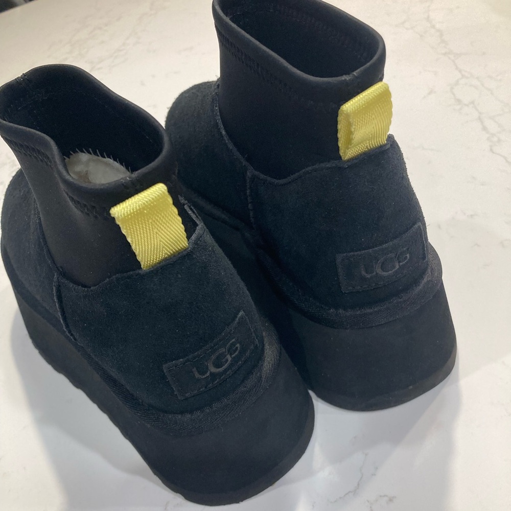 Ugg Mini Dipper - image 3